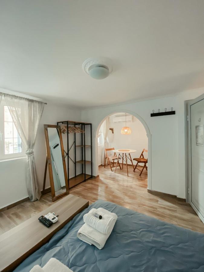 Isabella Suites: An Old Venetian Home Corfu  Exterior photo